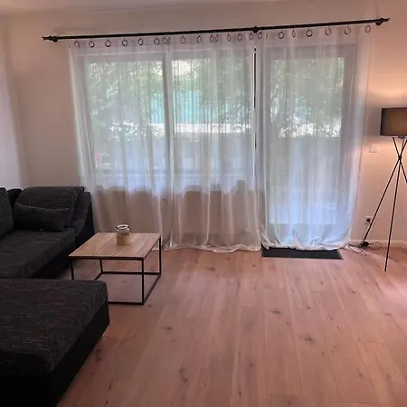 Mahira Im Luftkurort Schindeldorf *