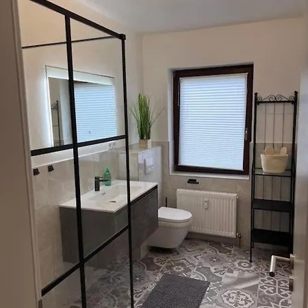 Mahira Im Luftkurort Schindeldorf *