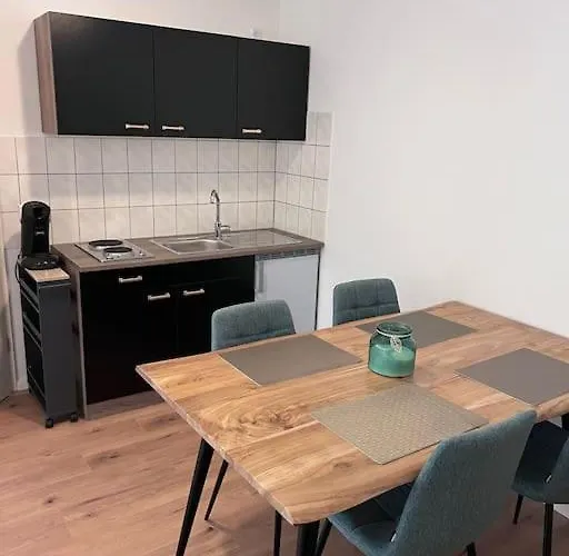 Mahira Im Luftkurort Schindeldorf * סטרומברג