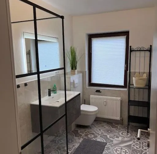 Mahira Im Luftkurort Schindeldorf *